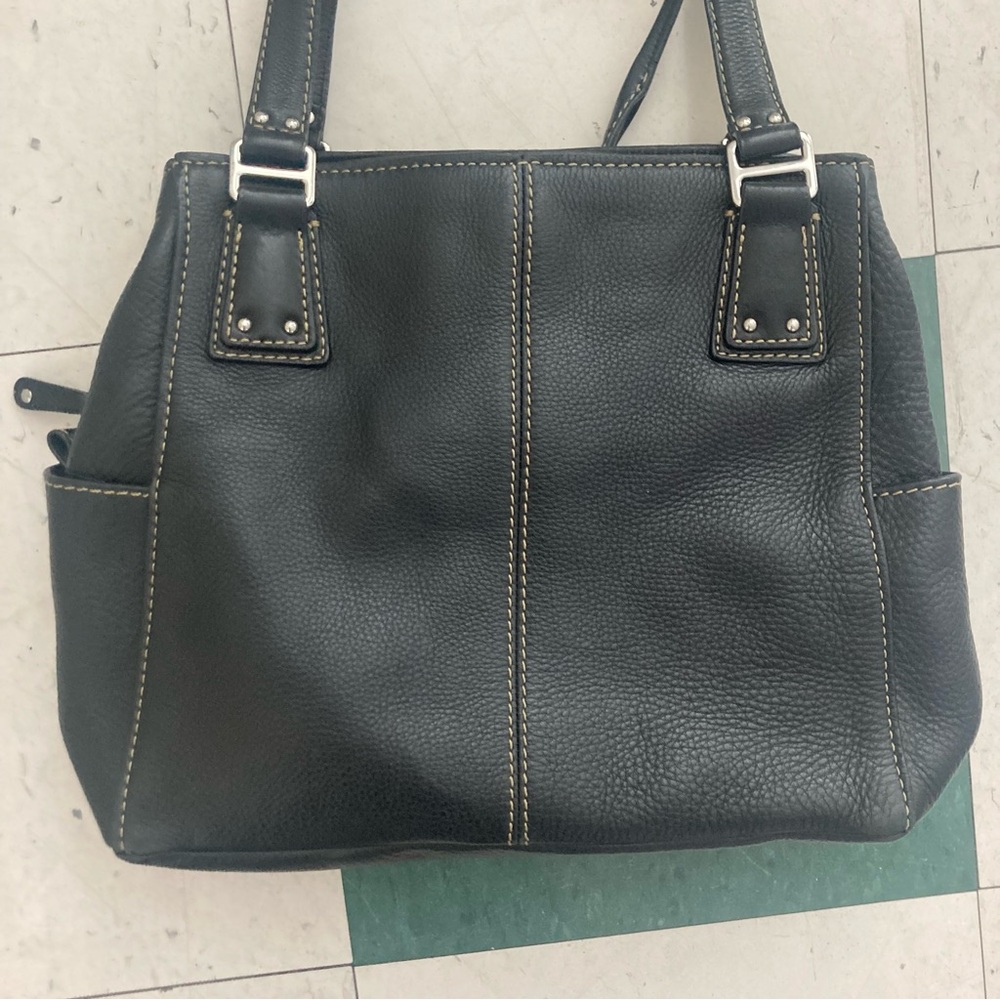 Fossil  pebble Black Leather soldier purse